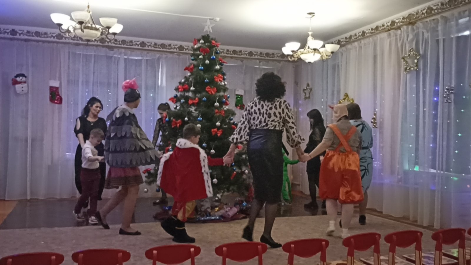 Новогодний утренник &laquo;Хоровод под Новый Год&raquo;
