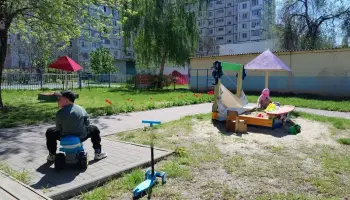 На площадке
