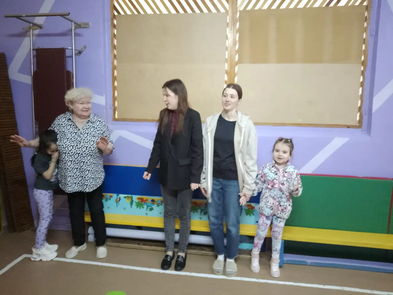 Весёлая физкультура