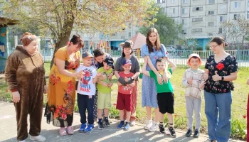 Цветочная полянка